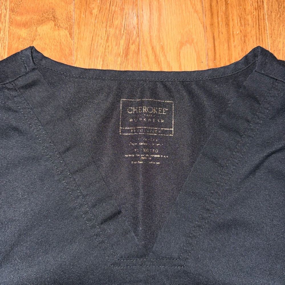 Cherokee Workwear Revolution WW620 Black XL Scrub Top